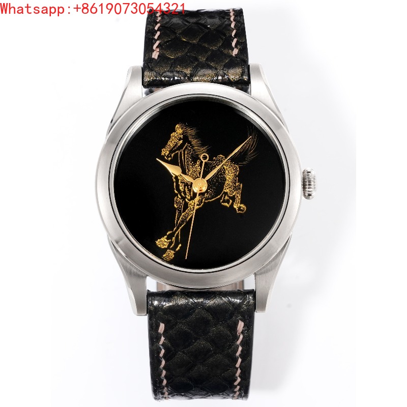 Zodiac Luxury Watch - จักรวรรดิชิงผู้ยิ่งใหญ่ได้ประสบความสำเร็จทันที และนาฬิกาจักรกลลายปีมะโรงที่ประดับด้วยทองคำนี้เป็นนาฬิกาหรูหราแบบเรียบง่าย