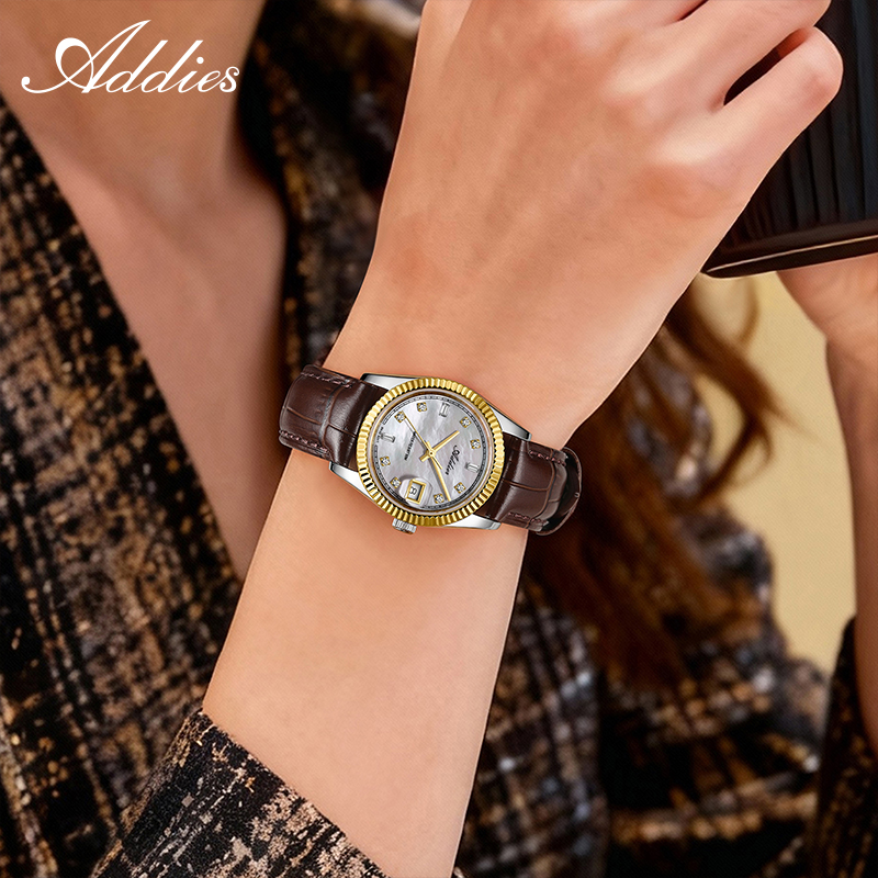 แอดดี้ส์ 585 ควอตซ์นาฬิกาผู้หญ - Luxury Watch Lady บทวิจารณ์และราคา