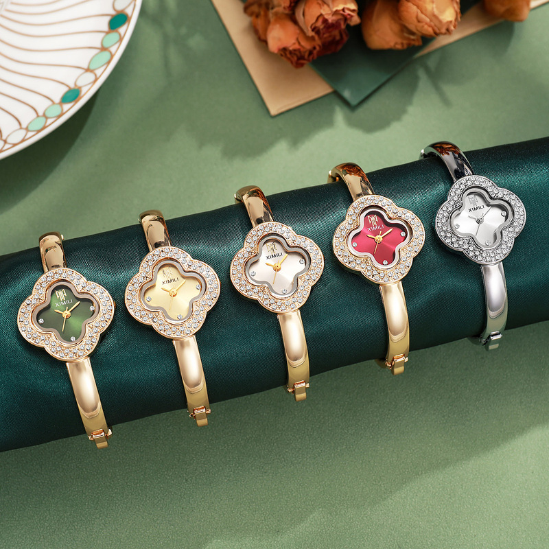 นาฬิกาข้อมือควอตซ์รูปใบโคลเวอร - Luxury Watch Diamond บทวิจารณ์และราคา