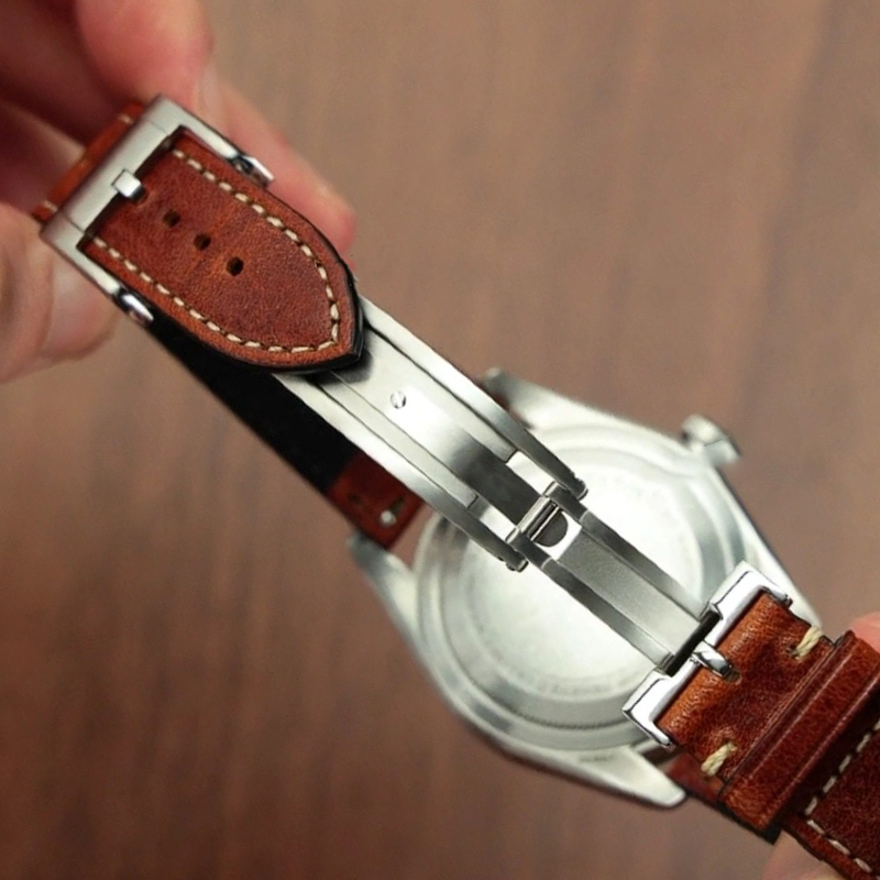 ตัวล็อคสายนาฬิกาแบบสปริงดีไซน์ - Luxury Watch Engraving บทวิจารณ์และราคา