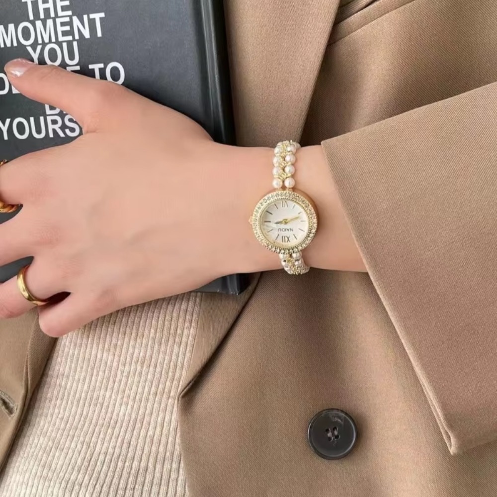 นาฬิกาข้อมือผู้หญิงสุดหรู สายป - Luxury Watch For Girls บทวิจารณ์และราคา